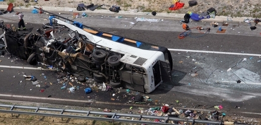 Šest Čechů z havarovaného autobusu zůstává v chorvatských nemocnicích.