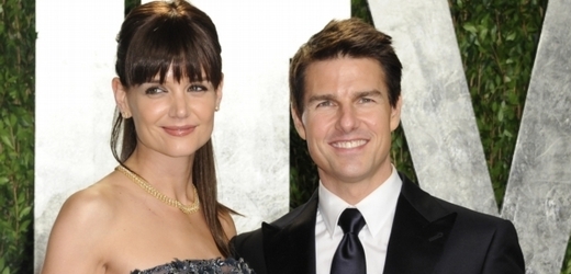 Pár Tom Cruise a Katie Holmesová se bude rozvádět.