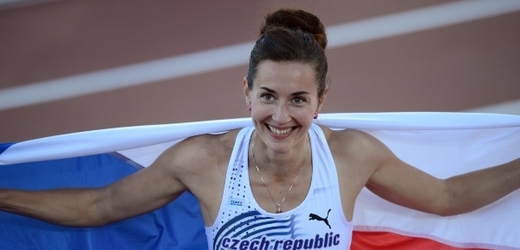 Denisa Rosolová skvělým závěrem pomohla Češkám k bronzu.