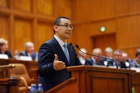 Předseda rumunské vlády Ponta v parlamentu.