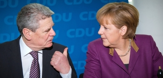 Prezident Gauck a kancléřka Merkelová.