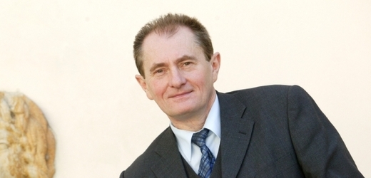 Jeden z poslanců Josef Novotný.