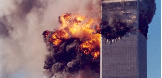 Záběry z 11. září 2001 jsou pro Američany nejpůsobivějším televizním přenosem. 