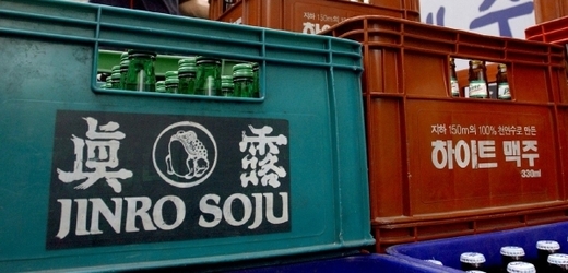 Nejoblíbenějším destilátem na světě je korejské soju.