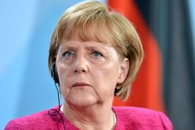 Merkelová: Když zakážeme jako jediní na světě obřízku, uděláme ze sebe komiky".