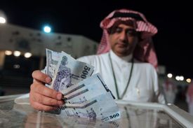 Saúdové darují peníze na syrskou opozici.