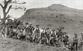 Búrové bojují protio Britům roku 1900.