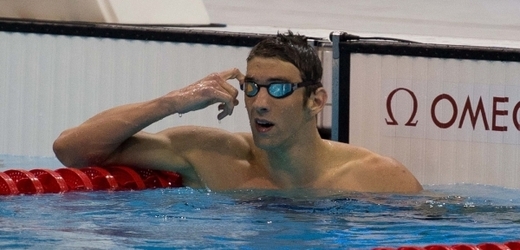 Michael Phelps získal sedmnáctou olympijskou medaili, poprvé stříbro.