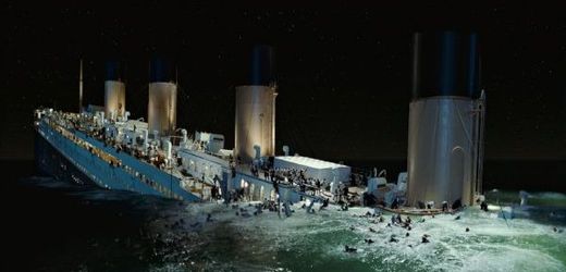 Zkáza Titaniku, nejhorší lodní katastrofa.
