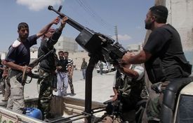 Rebelové v Alepu se připravují na útok syrské armády. 