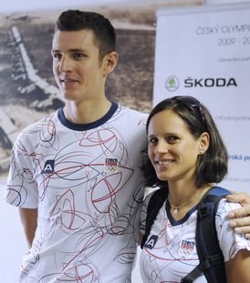 Jaroslav Kulhavý se svou kolegyní Kateřinou Nash.