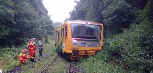 Na Českokrumlovsku vykolejil osobní vlak (ilustrační foto).