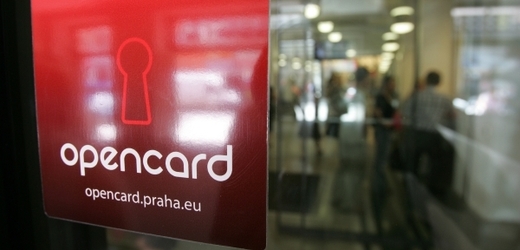 Kritizovaný pražský projekt karet Opencard už stál minimálně 1,01 miliardy korun.