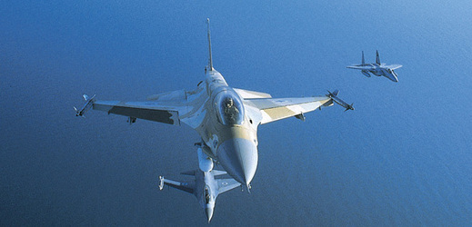 Rozhodující úlohu v útoku na Írán sehraje letectvo (ilustrační fotografie). 
