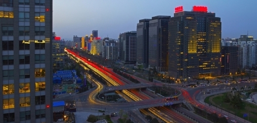 V Číně je nedostatek pozemků, proto se projektanti nebojí stavět čím dál více do výšek (ilustrační foto).