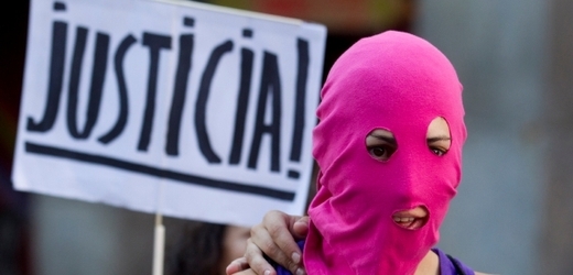 Členky Pussy Riot se v pátek dozvědí u soudu výši případného trestu.