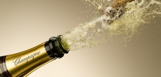 Pravé šampaňské se smí vyrábět pouze ve francouzské oblasti Champagne-Ardenne (ilustrační foto).