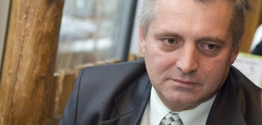 Předseda ÚOHS Petr Rafaj si stojí za rozhodnutím, že společnost GSUS, s.r.o patří na blacklist.
