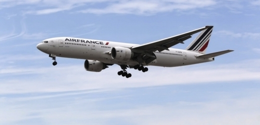 Pilot společnosti Air France požádal cestující, ať se složí na palivo (ilustrační foto).