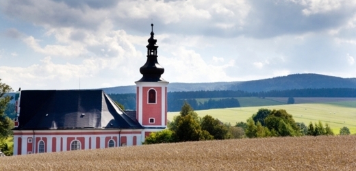 Katolická církev se pravděpodobně stane největším vlastníkem zemědělské půdy v Česku (ilustrační foto).
