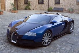 Bugatti žije! Patří dokonce nejrychlejšímu sériově vyráběnému modelu Veyron.