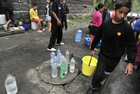 Obyvatelé ostravského ghetta se potýkají s potížemi spojenými s nedostatkem pitné vody.