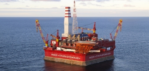 Ropná plošina Prirazlomnaja je klíčová pro udržení Ruska mezi největšími producenty ropy.