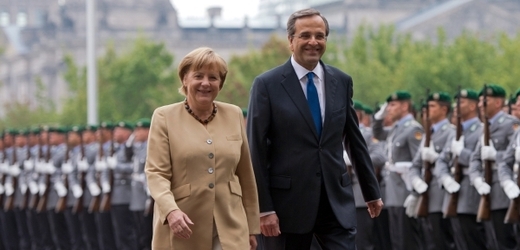 Antonis Samaras a Angela Merkelová při jejich setkání.