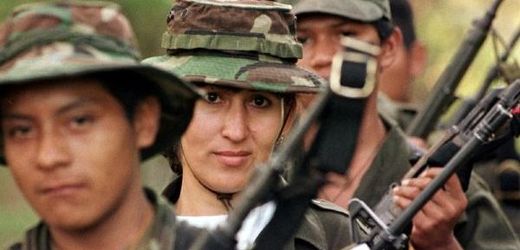 Mezi bojovníky FARC je nemálo žen. 