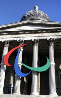 Pět olympijských kruhů vystřídal v Londýně symbol paralympiády.