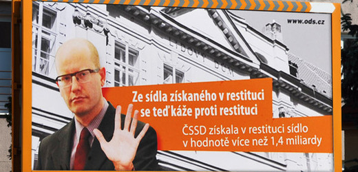 Reakce ODS na kampaň ČSSD proti církevním restitucím.