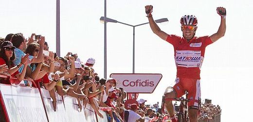 Španěl Joaquim Rodríguez uhájil červený trikot i po třinácté etapě cyklistiké Vuelty.