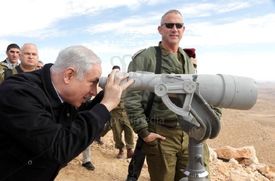 Izraelský premiér Netanjahu hrozí preventivním úderem proti Íránu.