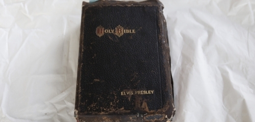 Bible Elvise Presleyho.