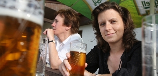 Pivní festival se těší i na ženy (ilustrační foto).