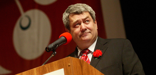 KSČM by dosáhla svého nejlepšího výsledku od voleb v roce 2010. Na snímku předseda strany Vojtěch Filip.