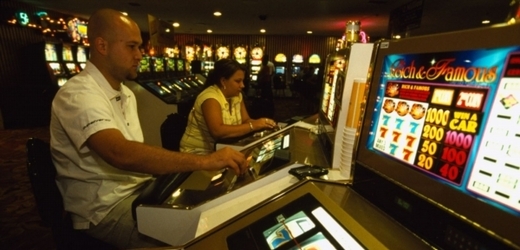 Sázkaři, hráči a gambleři jsou pro státní pokladnu požehnáním (ilustrační foto).