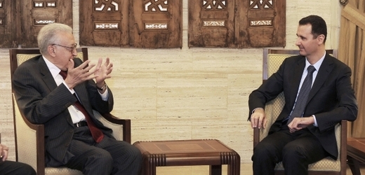 Zvláštní zmocněnec OSN Lachdar Brahímí se sešel se syrským prezidentem Bašárem Asadem.
