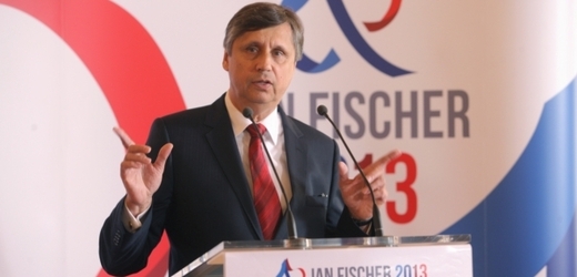 Kandidát na prezidenta Jan Fischer.