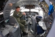Pilotní kabina letadla AWACS.