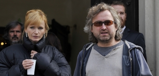 Jan Hřebejk dokončuje nový film Líbánky s Aňou Geislerovou v hlavní roli. 