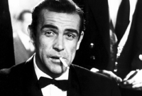 Sean Connery v Dr. No: První ze série filmů o britském tajném agentovi, v němž zazněla věta: "Bond, James Bond."