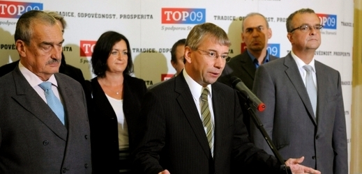 Jaromír Drábek na tiskové konferenci po jednání vedení TOP 09.