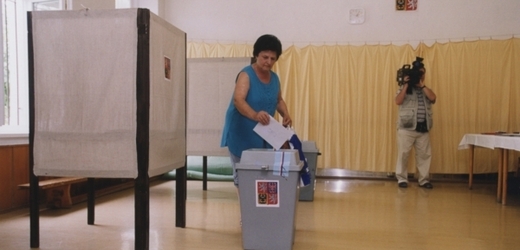 Krajské a senátní volby začnou 12. 10. 2012 ve 14 hodin (ilustrační foto).
