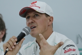 Michael Schumacher v Suzuce ve čtvrtek oznámil, že po sezoně ve formuli 1 skončí.