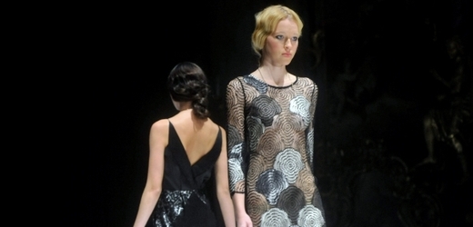 Módní návrhářka Klára Nademlýnská představila 6. října v Praze svou první haute couture kolekci v rámci programu 14. ročníku přehlídky Designblok