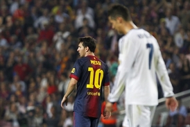 Messi a Ronaldo (vpravo) ovládli slavné El Clásiko.