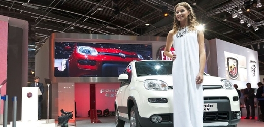 Miss Italia 2012 a Fiat Panda 4 x 4 tvořily dvojici, která potěšila oko.