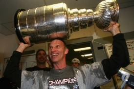 S Detroitem vyhrál Hašek v NHL dvakrát slavný Stanley Cup.