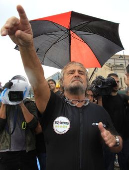 Beppe Grillo v cíli. Připlaval jsem, vidím a zvítězím...